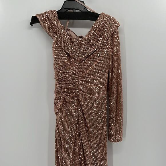 Mac Duggal Sequined Drop Shoulder Faux Wrap Gown - Copper - 4 - New with tags - Picture 10 of 11